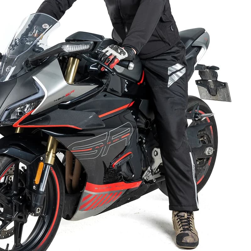 Wiatroszczelne ocieplane spodnie motocyklowe z polaru na zimę